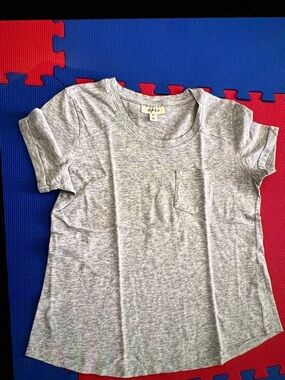 Style & Co. Heather Gray Short Sleeve Pocket Tee
